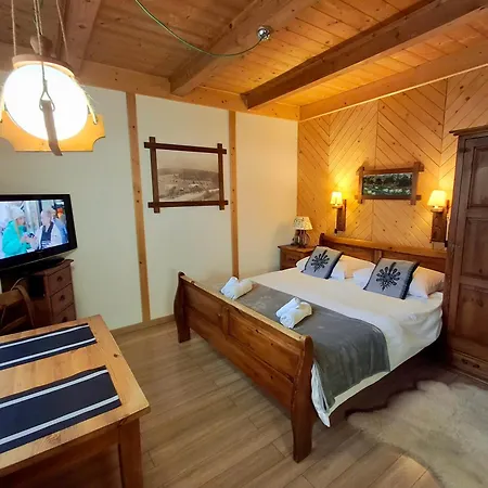 Apartament Pod Cisówką *